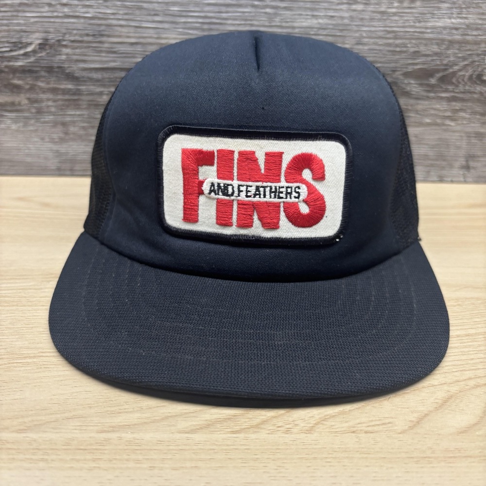 Vintage Fins And Feathers Yupoong Hat Cap Snap Back Mens Black Mesh Trucker